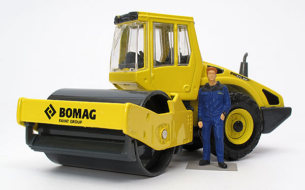 Picture Bomag BW 213 DH-4