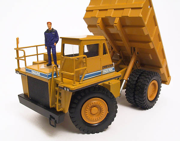 Picture Dresser Haulpak 210M