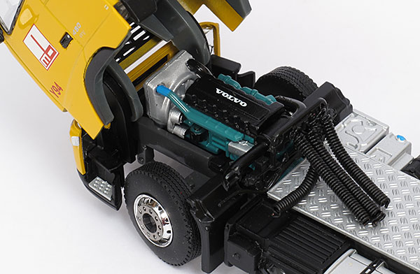 Picture Volvo / O.ME.P.S. FH3 480 w/ silotrailer – “Max Bögl”