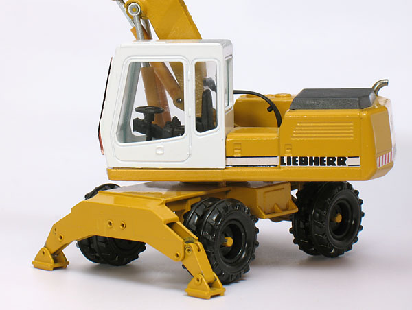 Picture Liebherr A 912 Litronic (new Design)