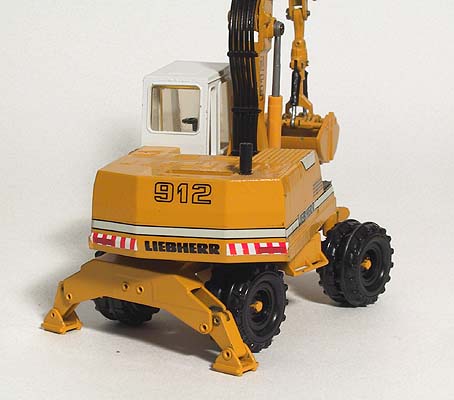 Picture Liebherr A 912