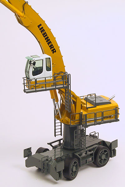 Picture Liebherr A 954 C HD High Rise