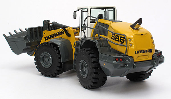 Picture Liebherr L 586 XPower