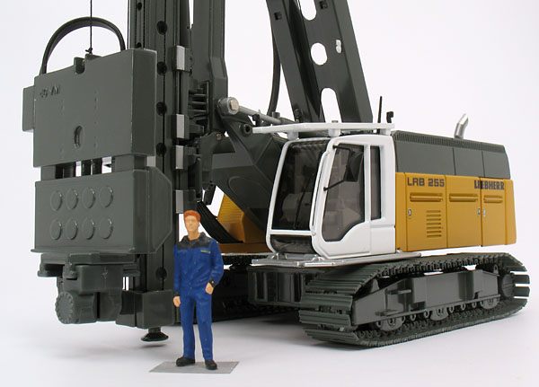 Picture Liebherr LRB 255