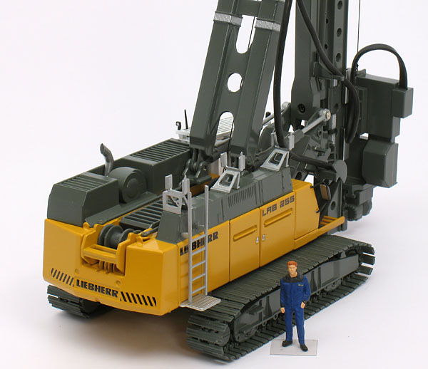 Picture Liebherr LRB 255