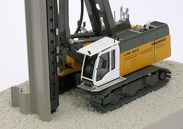 Picture Liebherr LRB 255