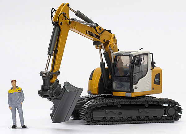 Picture Liebherr R 920 Compact (two piece boom)