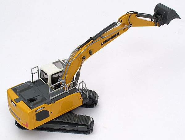 Picture Liebherr R 922 V