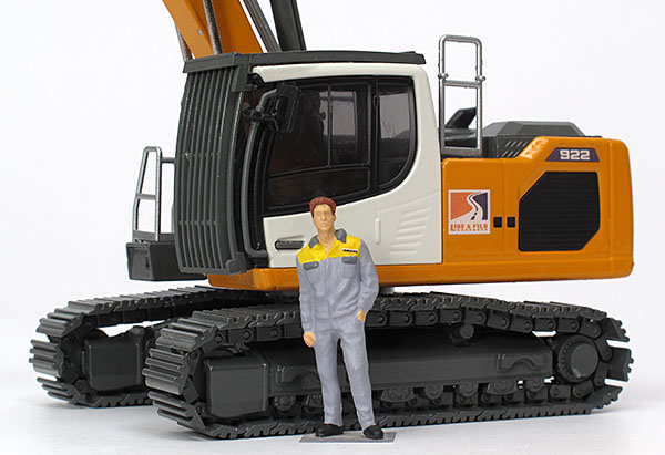 Picture Liebherr R 922 V (two piece boom) – “Lise & Fils”