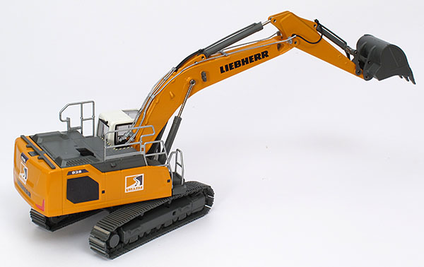 Picture Liebherr R 938 – “Lise & Fils”