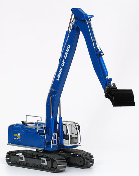 Picture Liebherr R 945 Multiuser – “Loon op Zand”