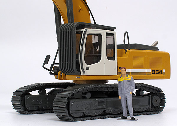 Picture Liebherr R 954 C (with attachment tools)