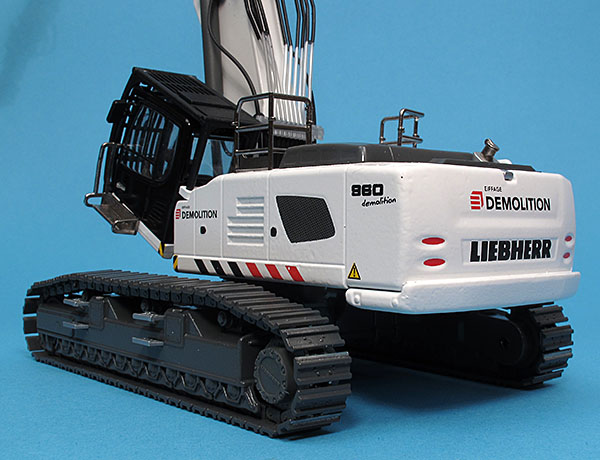 Picture Liebherr R 960 Demolition – „Eiffage“