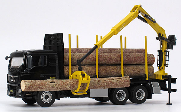 Picture MAN / Palfinger / Doll TGS 33.560 short timber transport – „Doll“