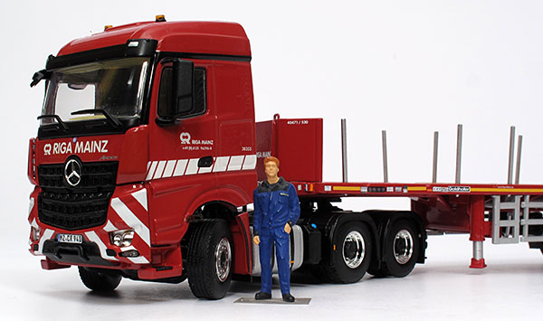 Picture Mercedes-Benz / Goldhofer Arocs w/ ballast trailer – “Riga Mainz”