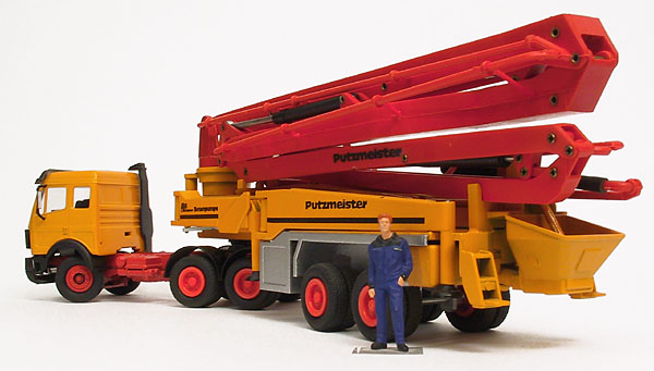 Picture Putzmeister / Mercedes-Benz M 52-S