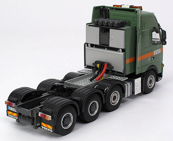 Picture Volvo FH16 660 – “Max Wild”
