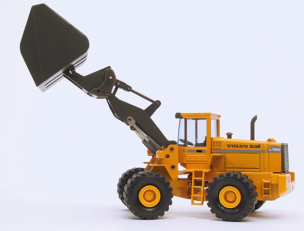 Picture Volvo BM L150