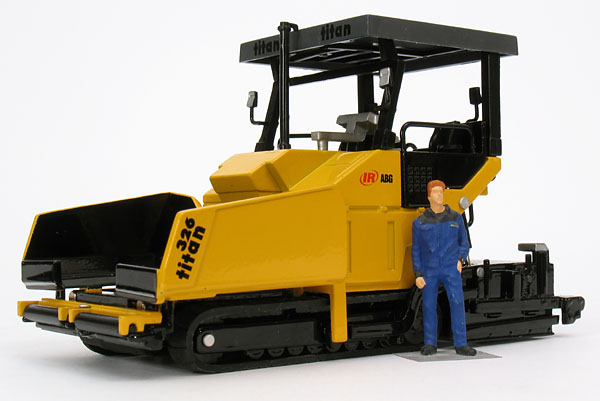 Foto ABG Titan 326