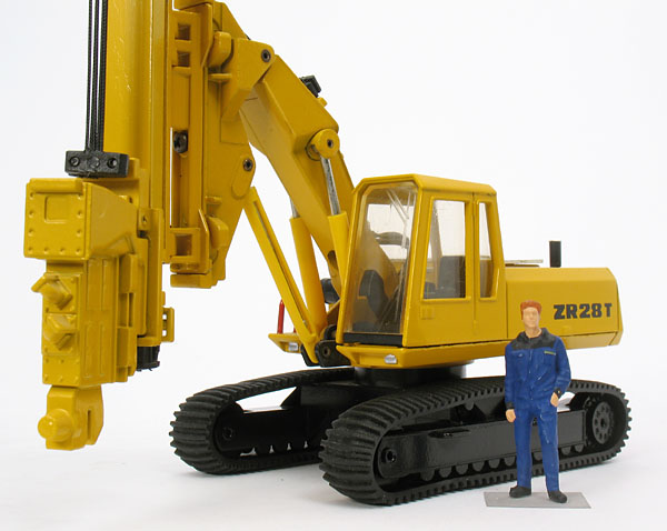 Foto ABI / Zeppelin RE 12/14300 auf ZR 28 T