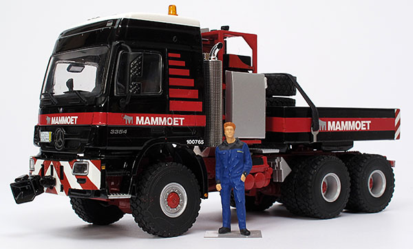 Foto Mercedes-Benz Actros 3354 – „Mammoet“