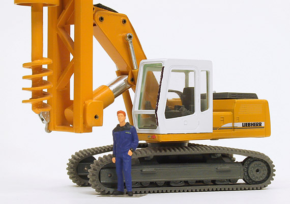 Foto Bauer / Liebherr BG 6  auf R 914 B