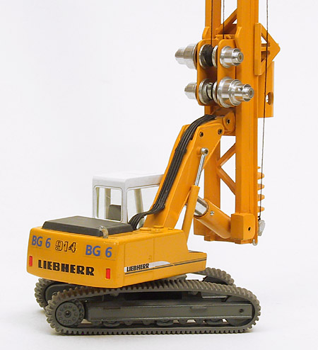 Foto Bauer / Liebherr BG 6  auf R 914 B