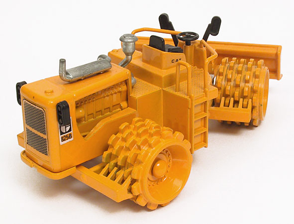 Foto Caterpillar 825B
