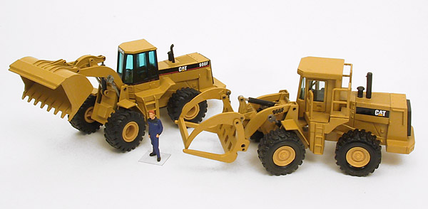 Foto Caterpillar 966F mit Holzgreifer