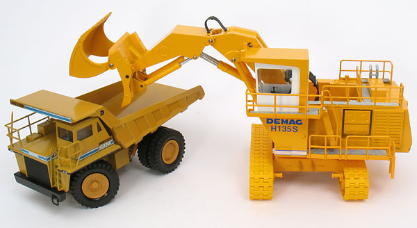 Foto Demag H 135 S