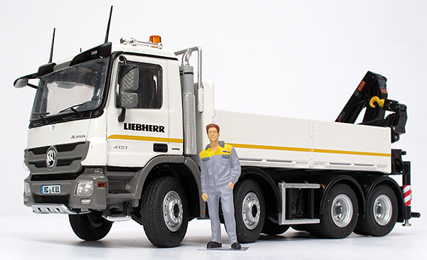 Foto Liebherr / Mercedes-Benz 81K / Actros 4151