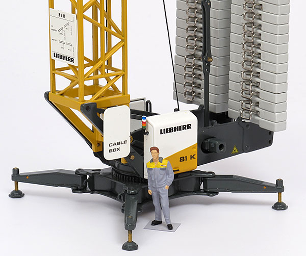 Foto Liebherr / Mercedes-Benz 81K / Actros 4151