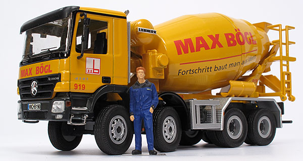 Foto Liebherr / Mercedes-Benz HTM 904 / Actros 4141 – „Max Bögl“