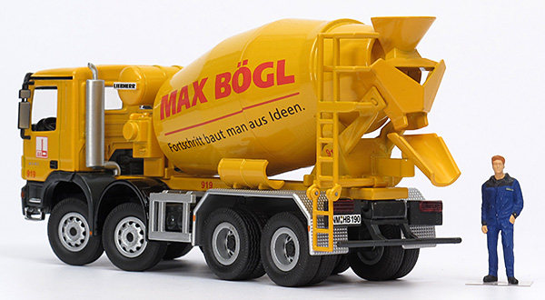 Foto Liebherr / Mercedes-Benz HTM 904 / Actros 4141 – „Max Bögl“