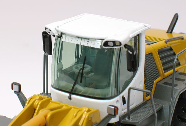 Foto Liebherr L 586 2plus2