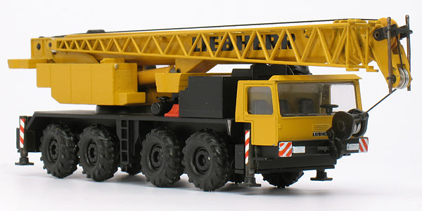 Foto Liebherr LTM 1060