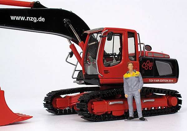 Foto Liebherr R 916 Classic – „Toy Fair Edition 2014“