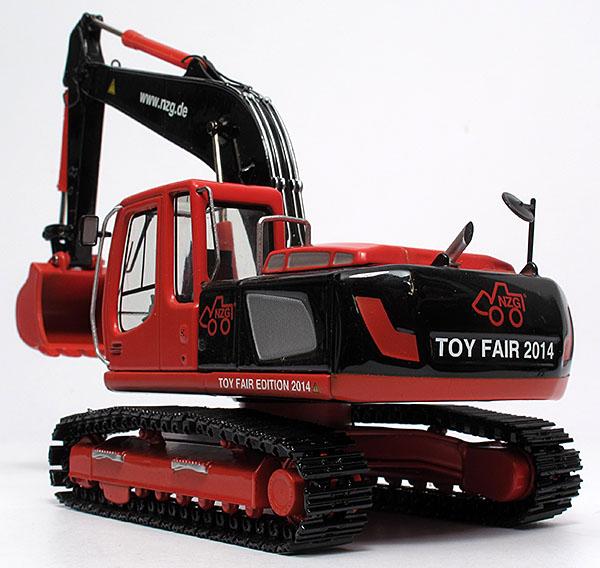 Foto Liebherr R 916 Classic – „Toy Fair Edition 2014“