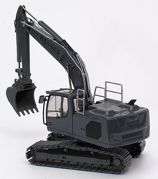 Foto Liebherr R 922 V – „Basses Allservice“
