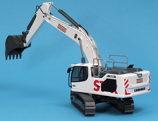 Foto Liebherr R 938 – „Strabag“