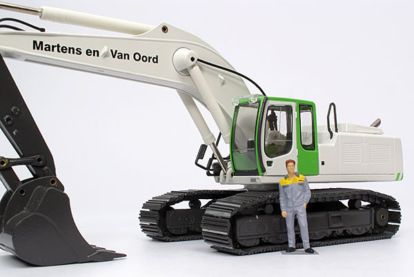 Foto Liebherr R 954 C – „Martens en Van Oord“