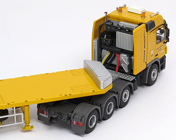 Foto Mercedes-Benz / Goldhofer Actros 4160 / SPZ-DH8-83/80 – „Franz Bracht“
