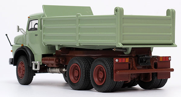 Foto Mercedes-Benz / Meiller LAK 2624