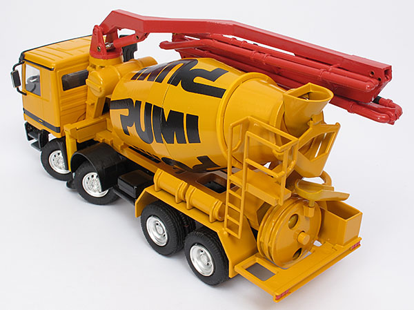Foto Putzmeister / Mercedes-Benz PUMI TMM 24.67 Q