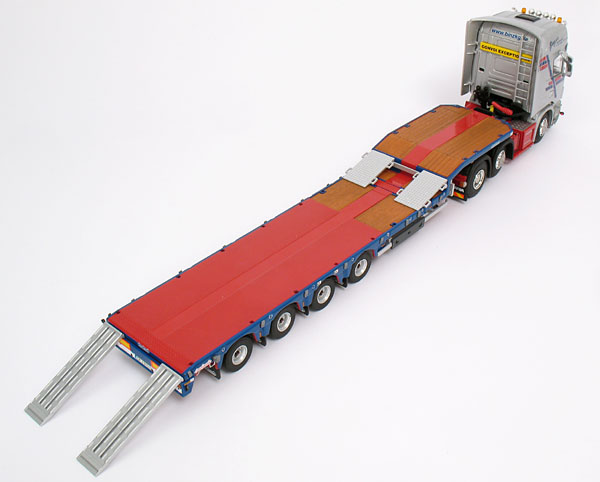 Foto Scania / Nooteboom R480 mit Tieflader – „Binz KG“