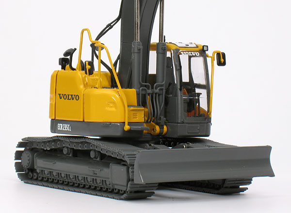 Foto Volvo ECR235C L