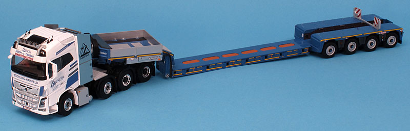 Foto Volvo / Nooteboom FH16 / Euro-PX – „Zöchling“