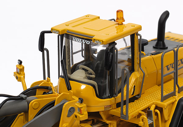 Foto Volvo L350F